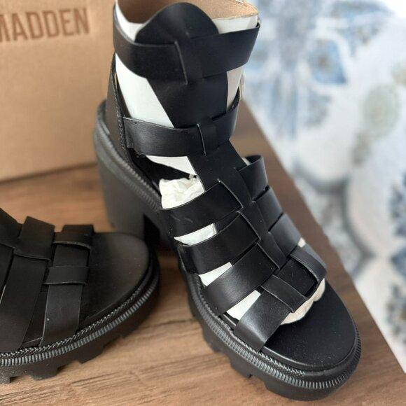 Steve Madden Cosmic Black Sandals - Size 10 - Picture 3 of 6